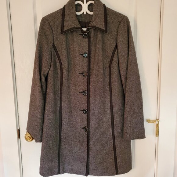 Le Chateau grey jacket with lots of detail, size Medium - Picture 1 of 11